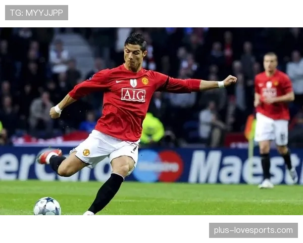 C罗高位逼抢如何撕开防线，成为曼联关键战主攻点？