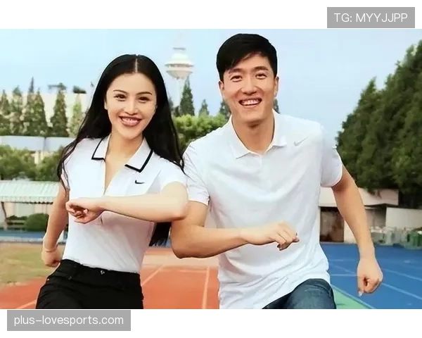 刚刷到刘翔家门口的豪宅派对，邻居表情比比赛还热闹